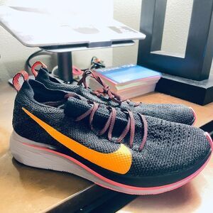 Nike Flyknit Zoom Fly Charcoal Crimson Yellow Womens Running 7.5 US 38.5 EUR